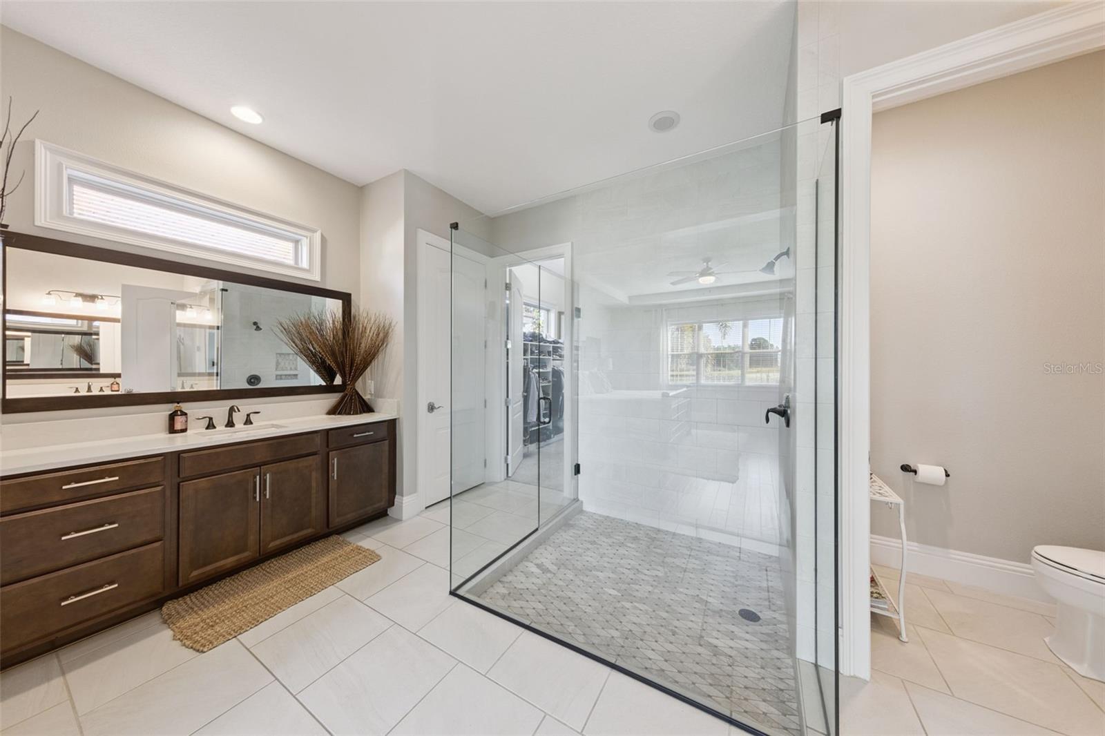 Image 17 of 73 For 13436 Heswall Run