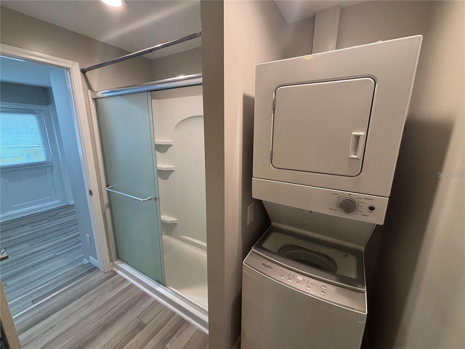 Image 9 of 16 For 107 W 6th Street  A