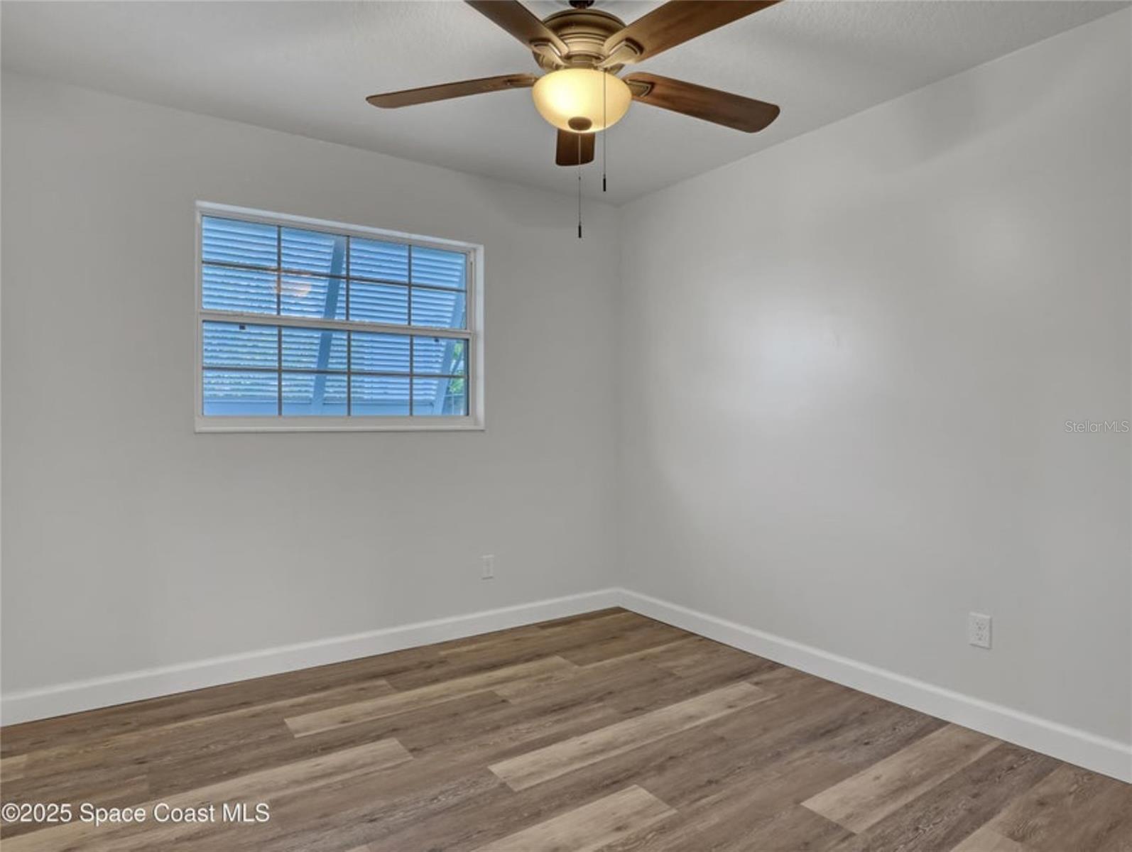 Image 24 of 32 For 4995 Sharlene Drive