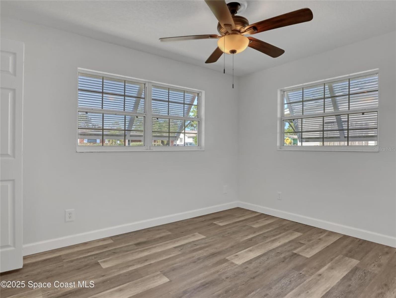 Image 25 of 32 For 4995 Sharlene Drive