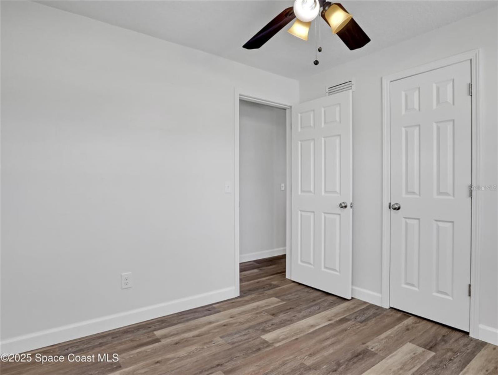 Image 28 of 32 For 4995 Sharlene Drive