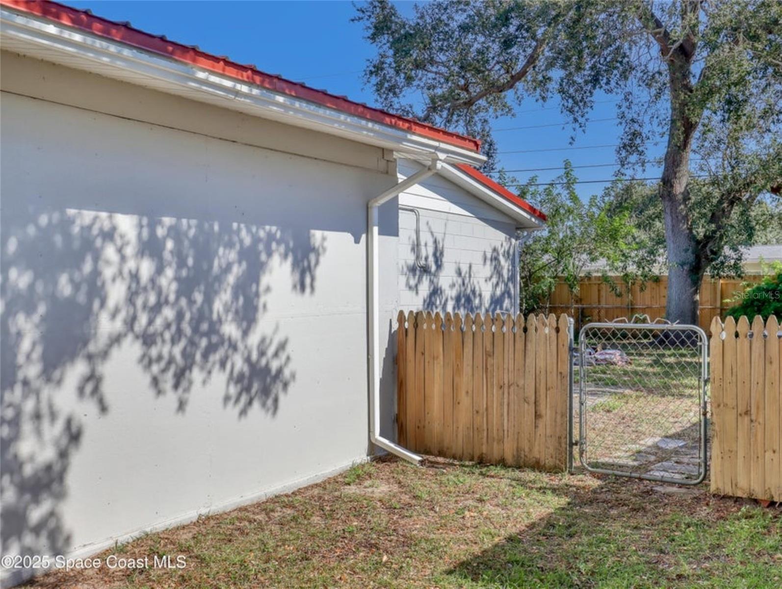 Image 29 of 32 For 4995 Sharlene Drive