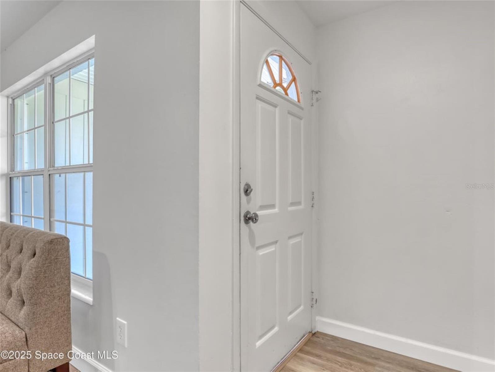 Image 6 of 32 For 4995 Sharlene Drive