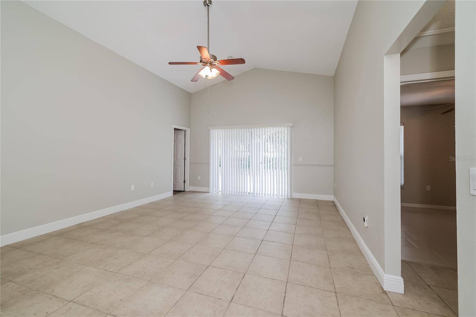 Image 4 of 16 For 417 Peppermill Circle