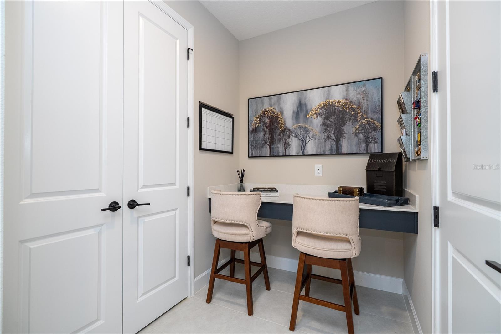 Image 19 of 93 For 702 Pointe Emerson Boulevard