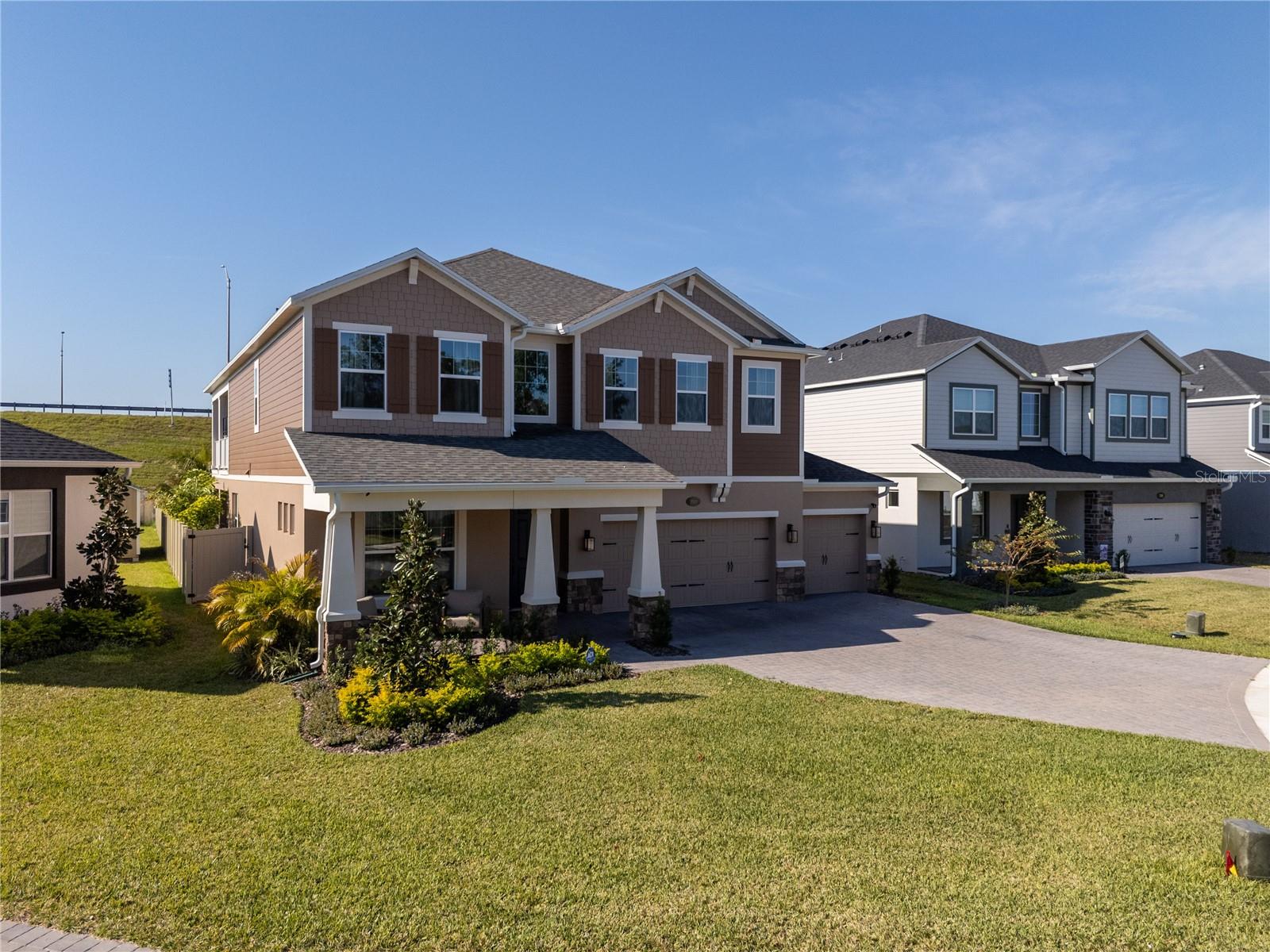 Image 2 of 93 For 702 Pointe Emerson Boulevard