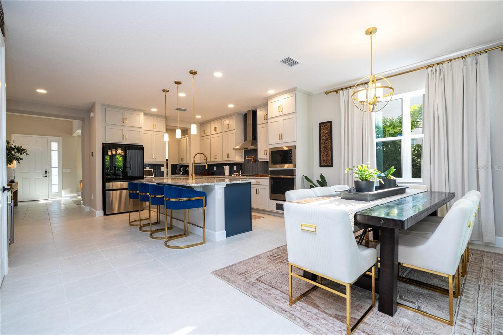 Image 20 of 93 For 702 Pointe Emerson Boulevard