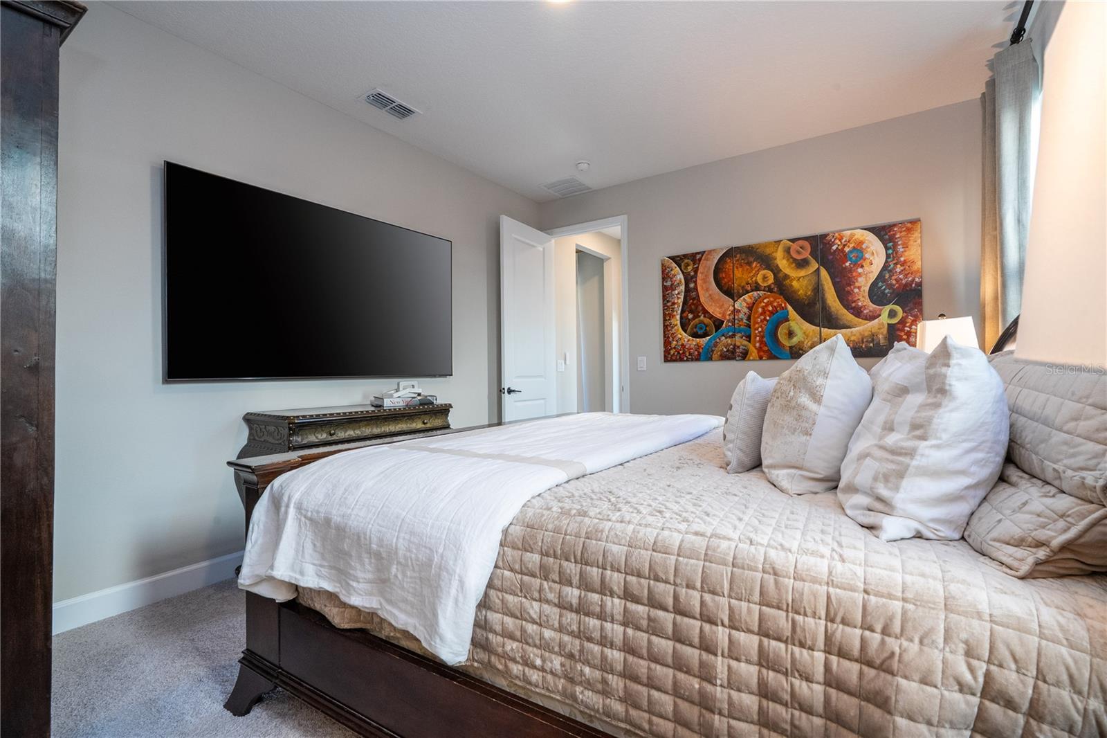 Image 33 of 93 For 702 Pointe Emerson Boulevard