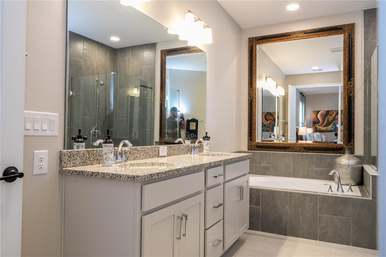 Image 34 of 93 For 702 Pointe Emerson Boulevard