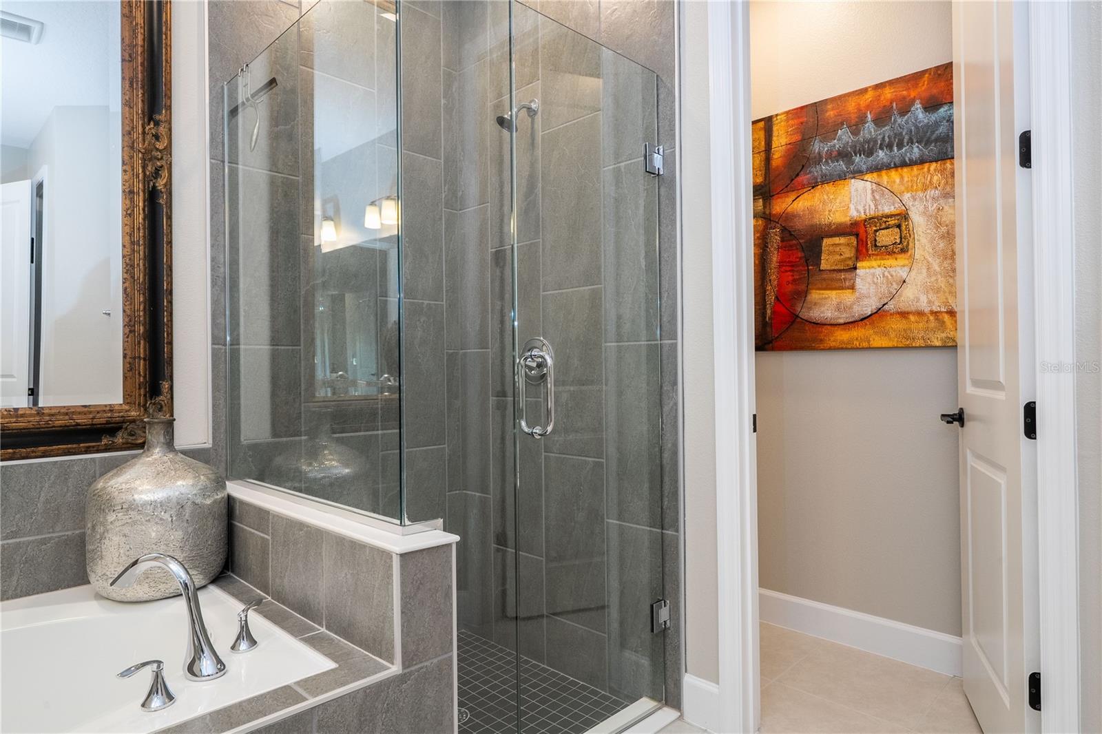 Image 36 of 93 For 702 Pointe Emerson Boulevard