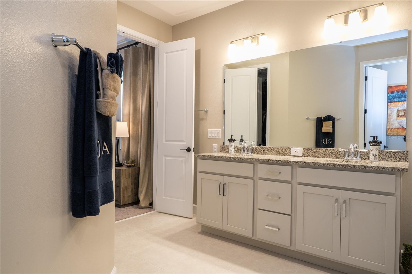 Image 37 of 93 For 702 Pointe Emerson Boulevard