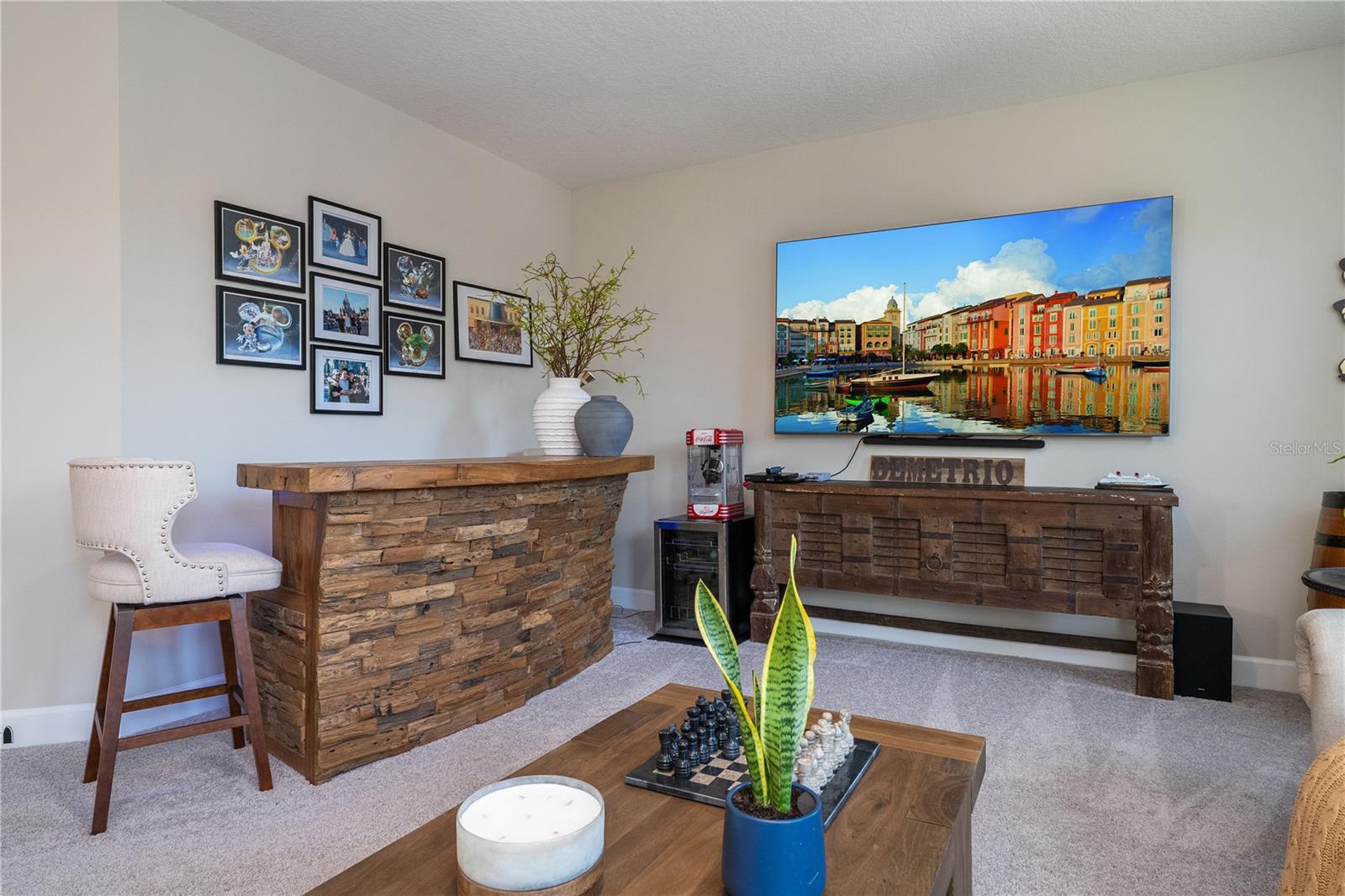 Image 41 of 93 For 702 Pointe Emerson Boulevard