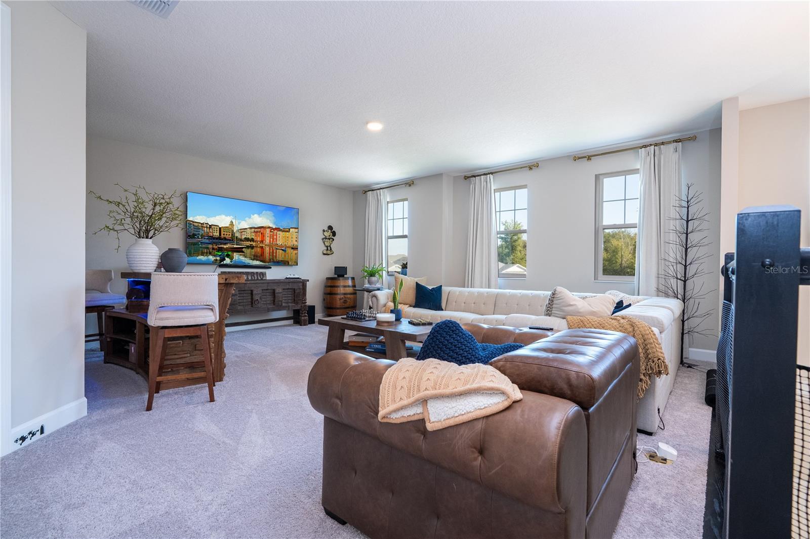 Image 42 of 93 For 702 Pointe Emerson Boulevard