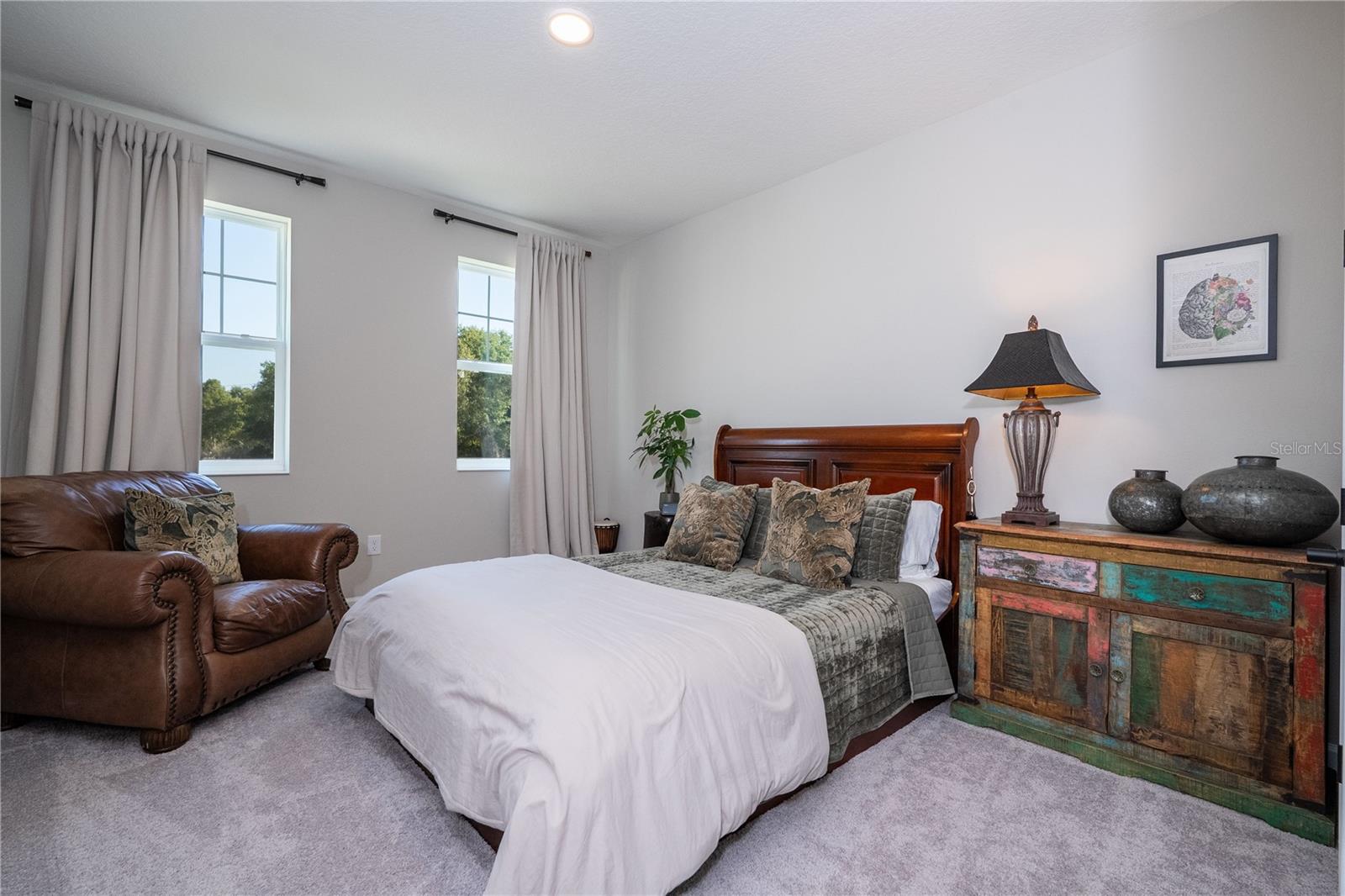 Image 47 of 93 For 702 Pointe Emerson Boulevard