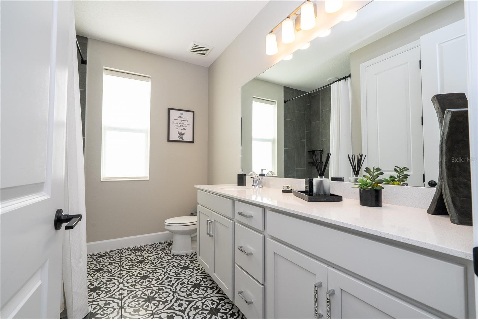 Image 49 of 93 For 702 Pointe Emerson Boulevard