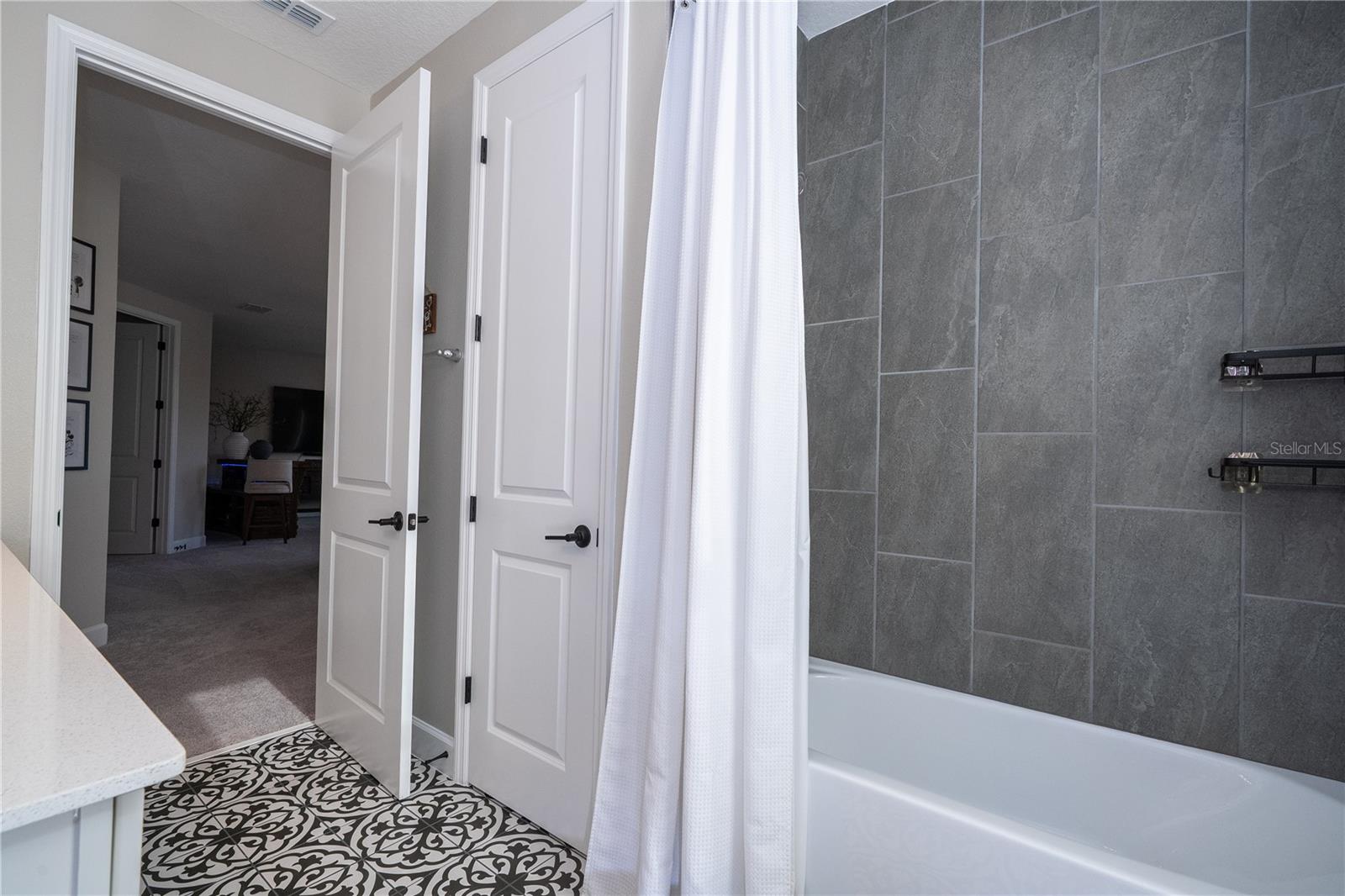 Image 51 of 93 For 702 Pointe Emerson Boulevard