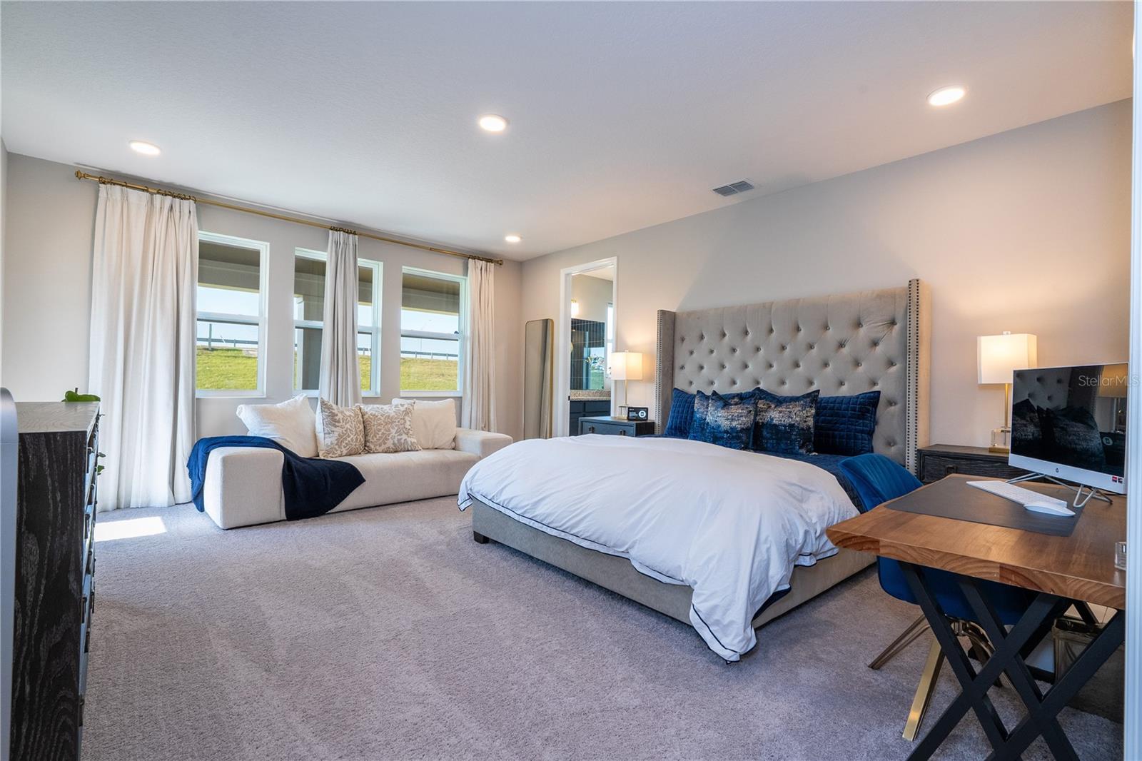 Image 53 of 93 For 702 Pointe Emerson Boulevard