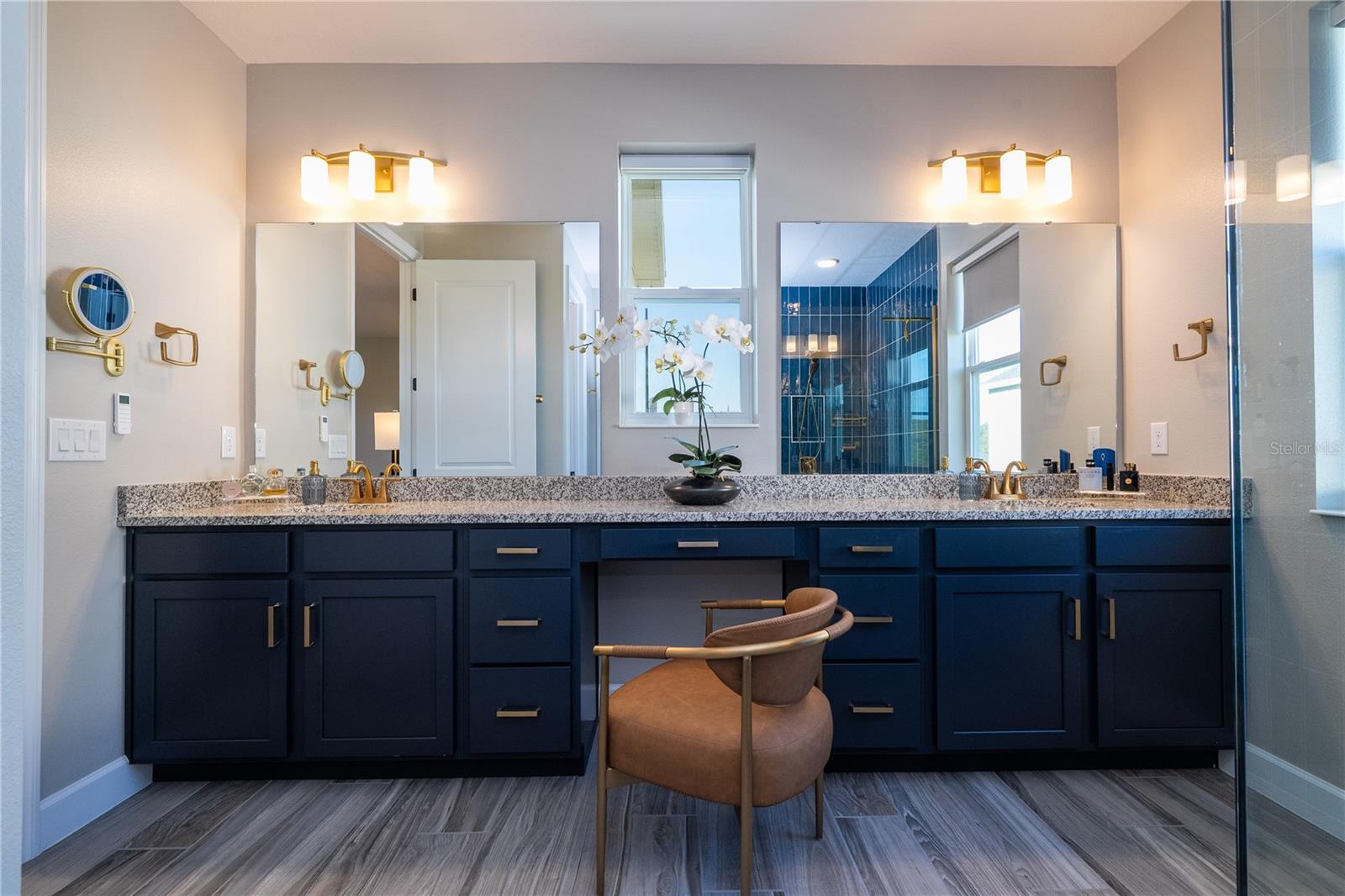 Image 59 of 93 For 702 Pointe Emerson Boulevard