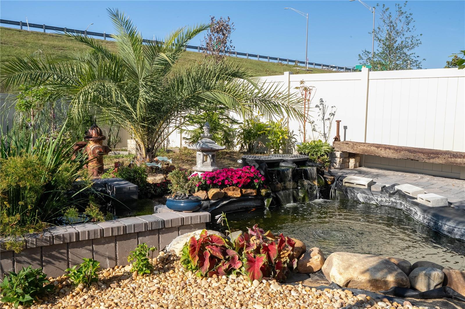 Image 76 of 93 For 702 Pointe Emerson Boulevard