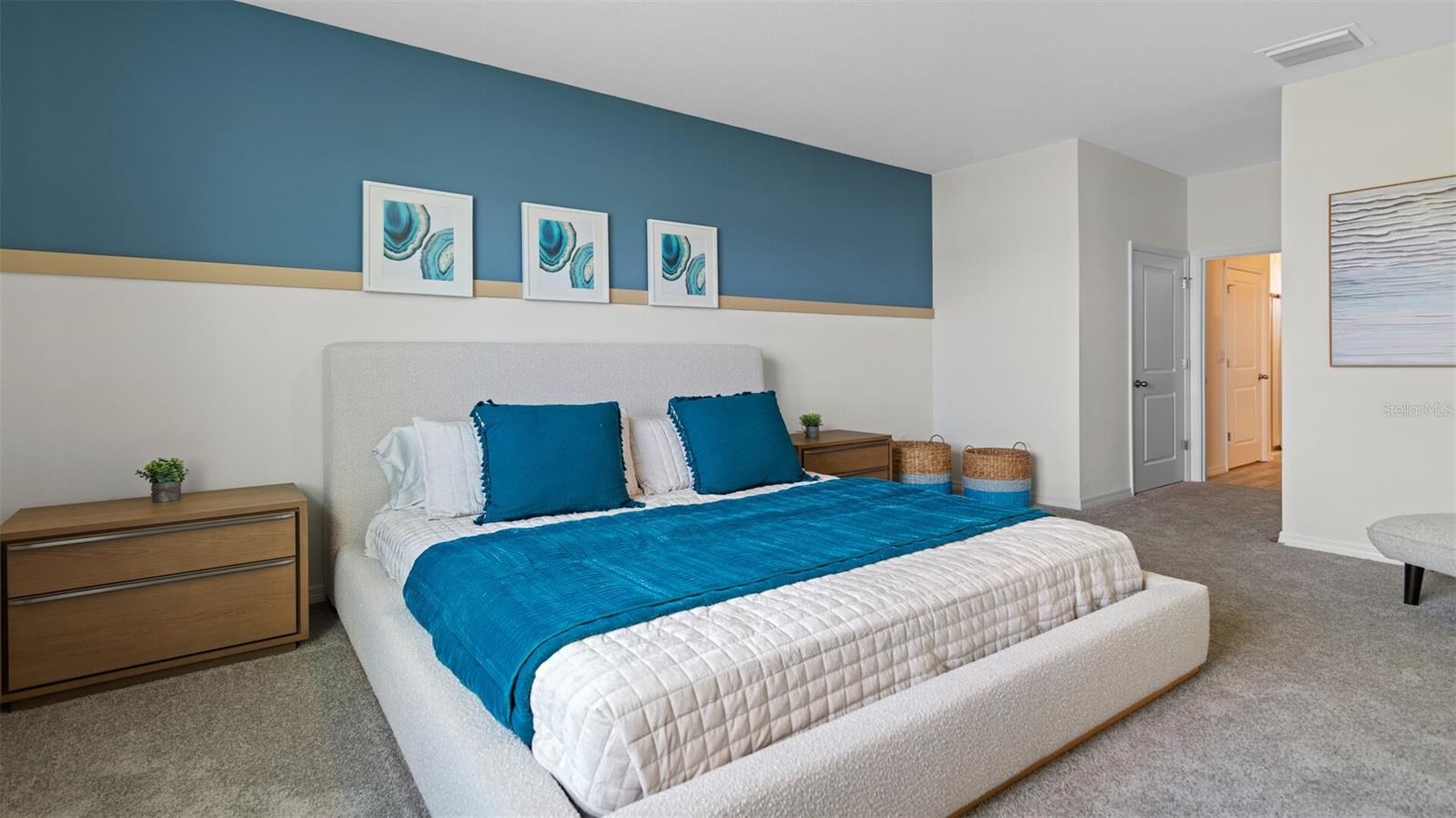 Image 23 of 86 For 3374 Arch Avenue