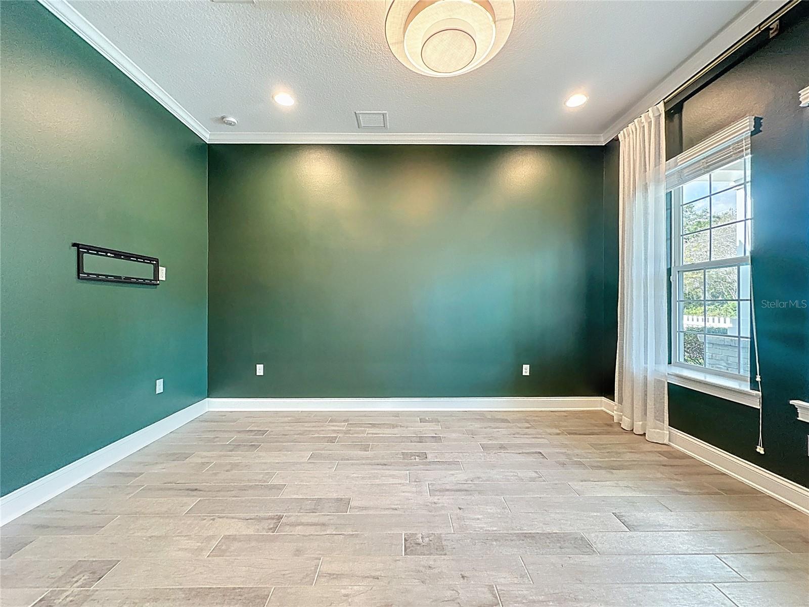 Image 18 of 85 For 144 Clark Street