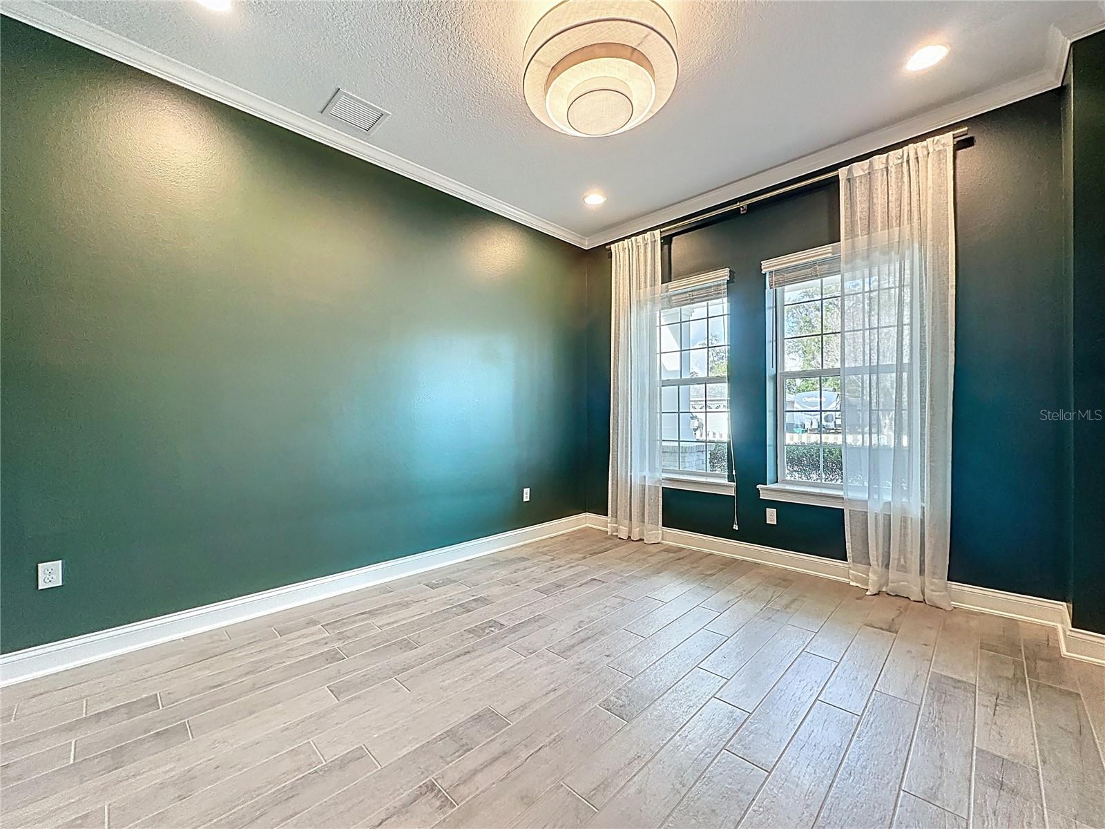 Image 21 of 85 For 144 Clark Street