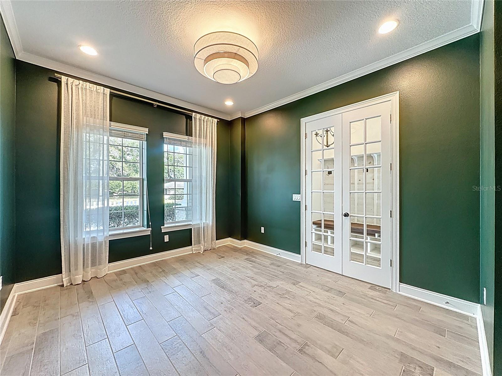 Image 22 of 85 For 144 Clark Street