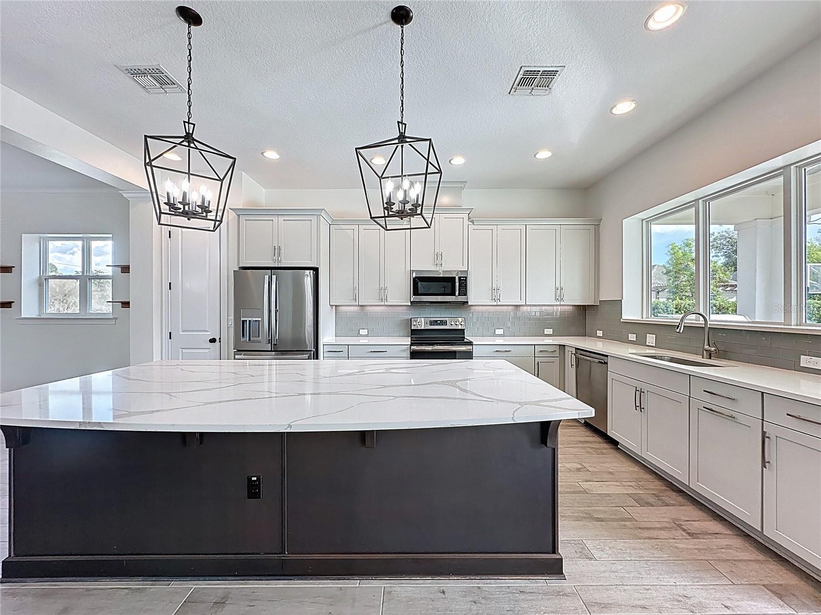 Image 29 of 85 For 144 Clark Street