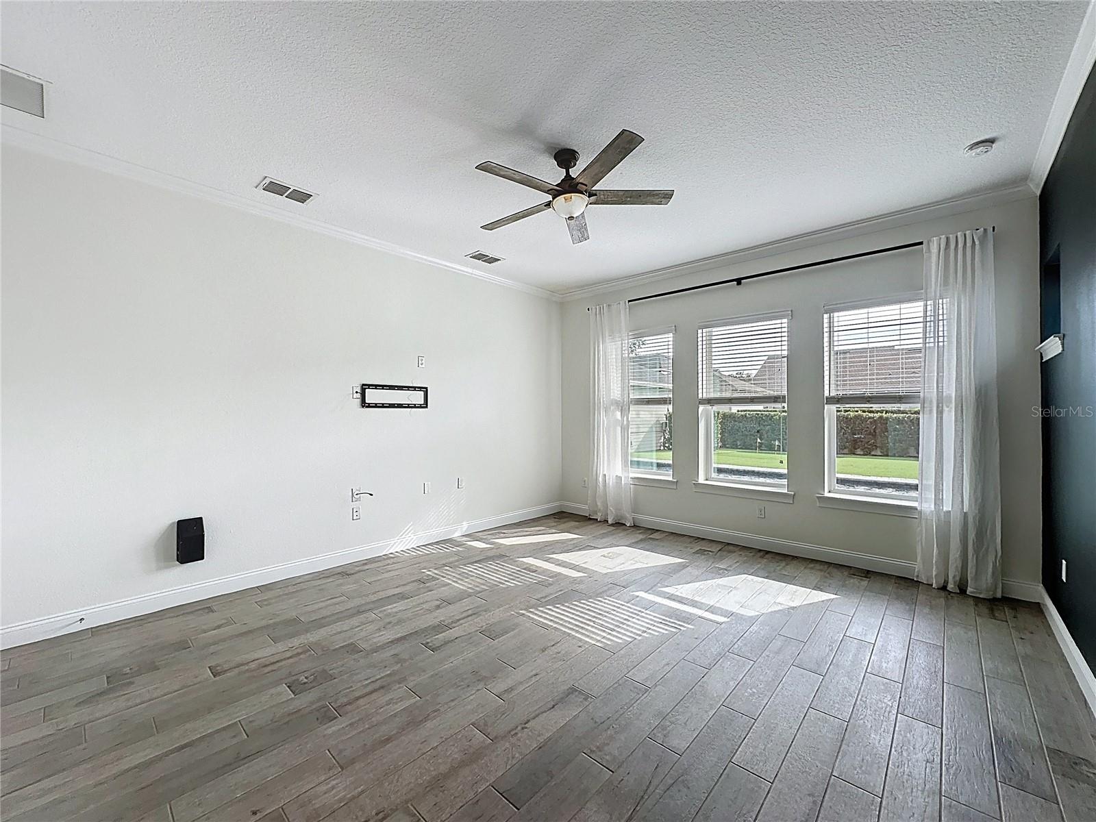 Image 49 of 85 For 144 Clark Street