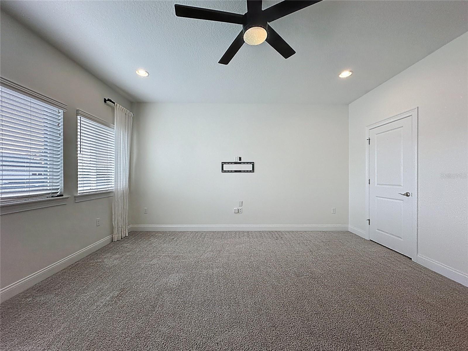 Image 59 of 85 For 144 Clark Street