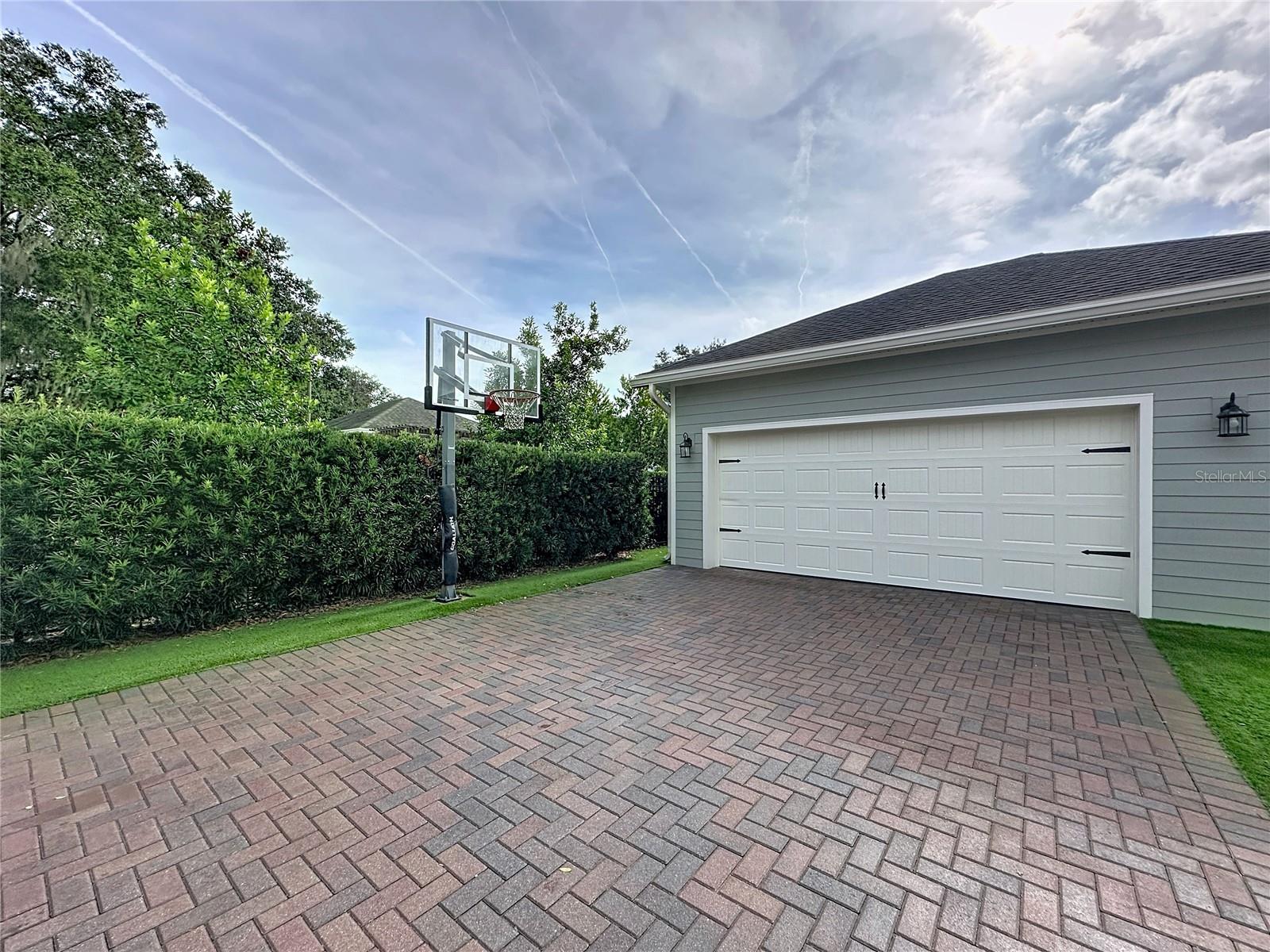 Image 8 of 85 For 144 Clark Street