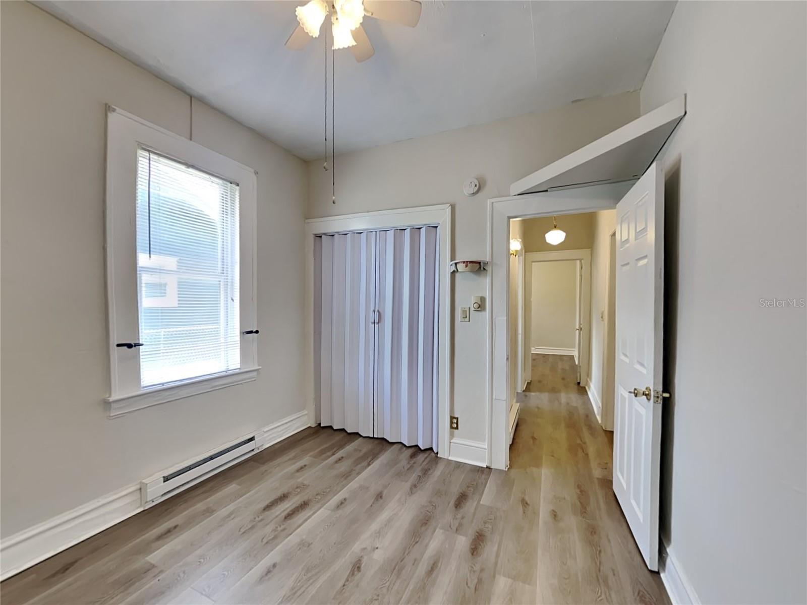 Image 13 of 15 For 1409 Westmoreland Drive