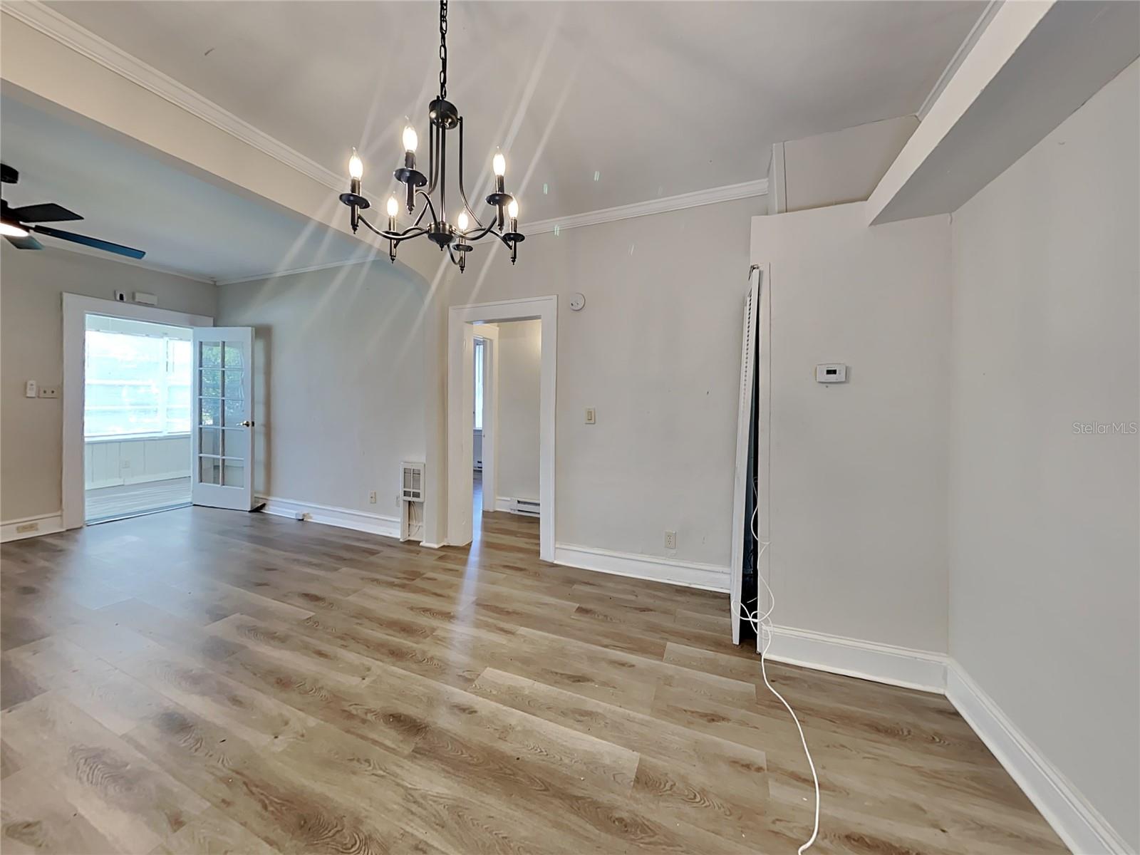 Image 2 of 15 For 1409 Westmoreland Drive