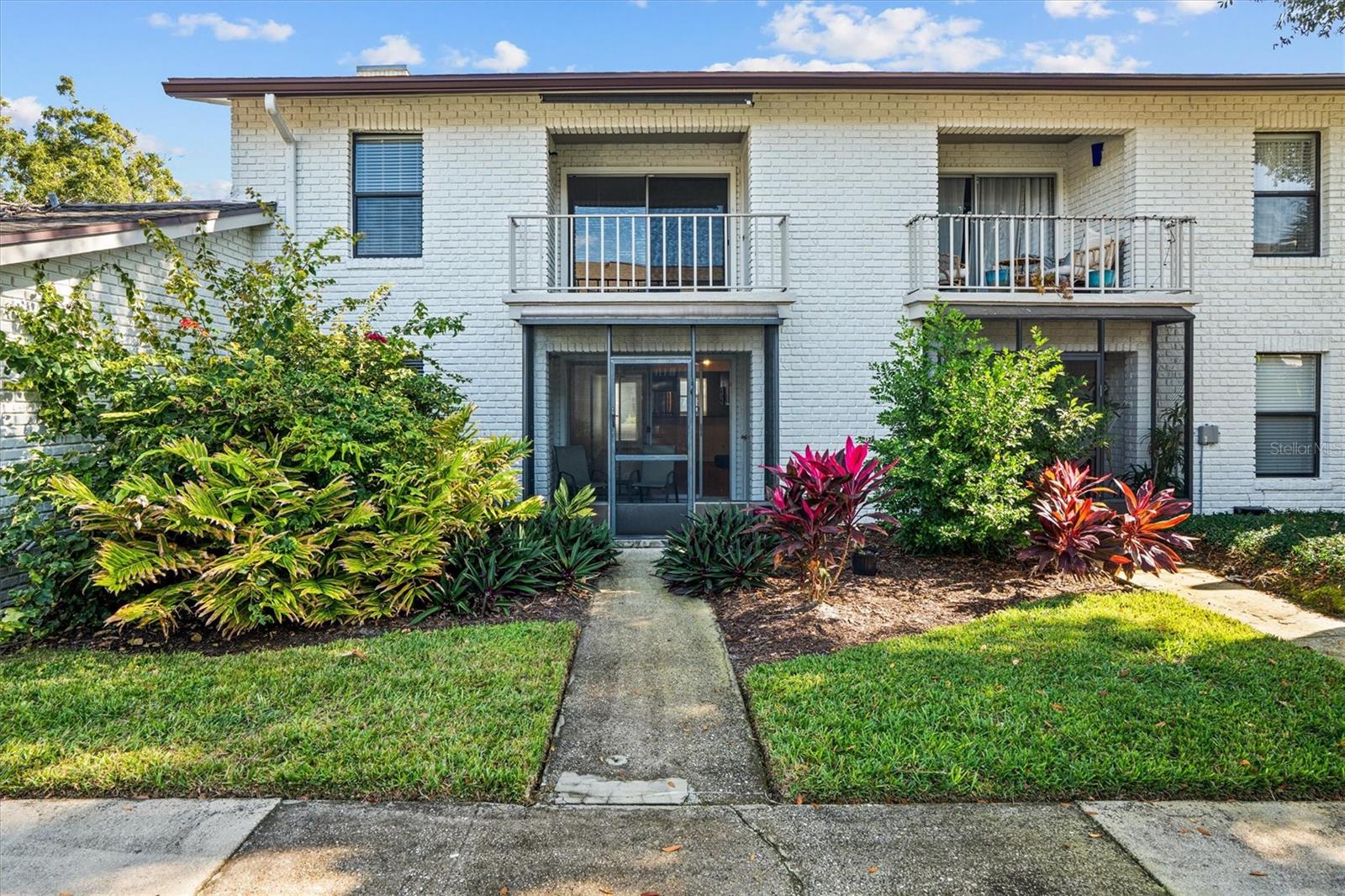 Image 18 of 31 For 2992 Plaza Terrace Drive 2992