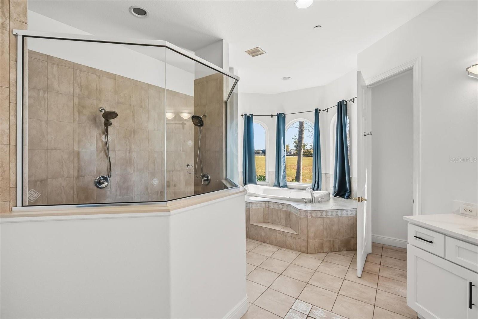 Image 24 of 46 For 17117 Heartwood Loop