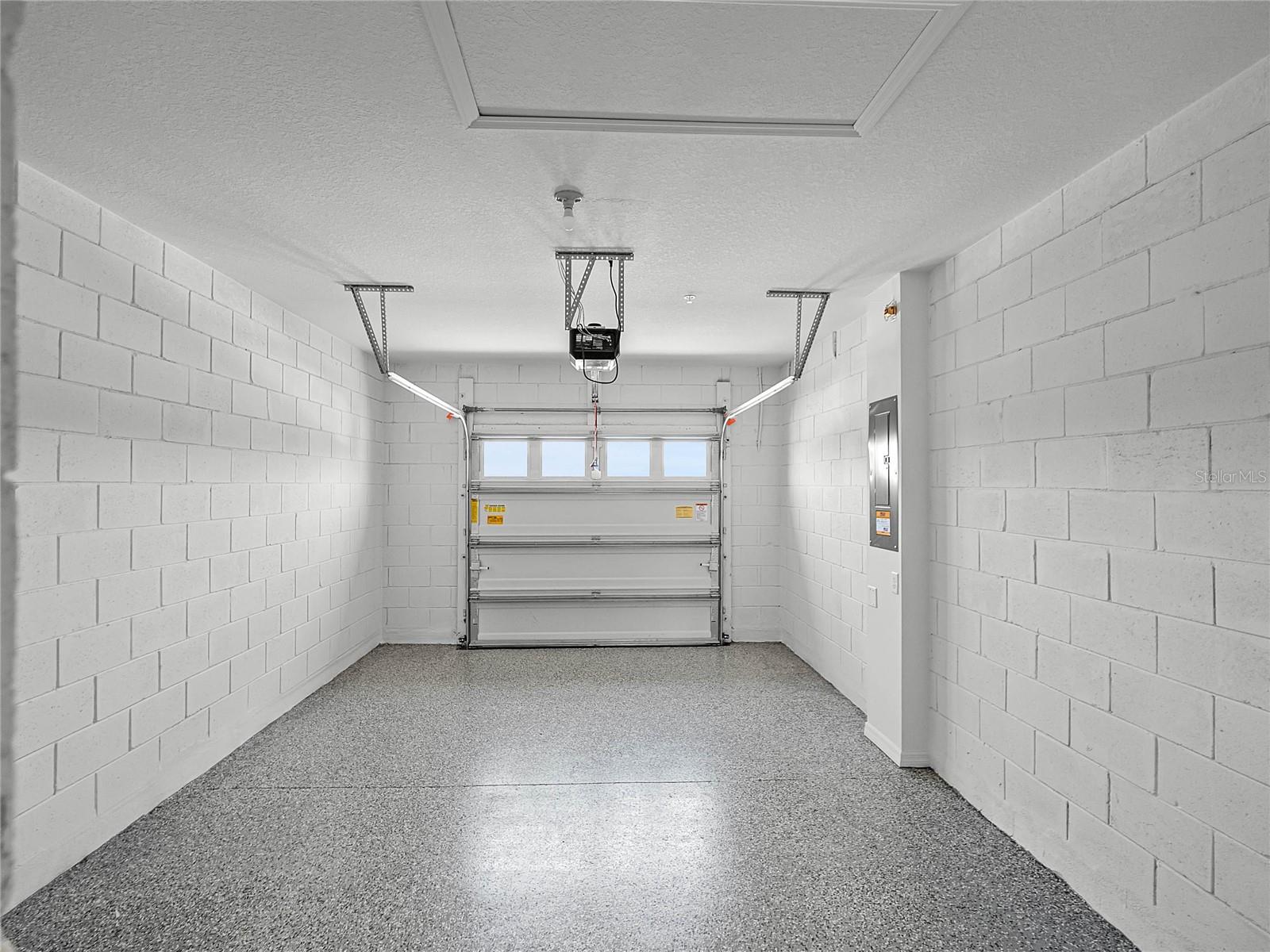 Image 25 of 46 For 2713 Gouda Drive