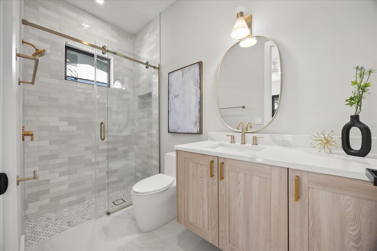 Image 36 of 45 For 803 Yates Street