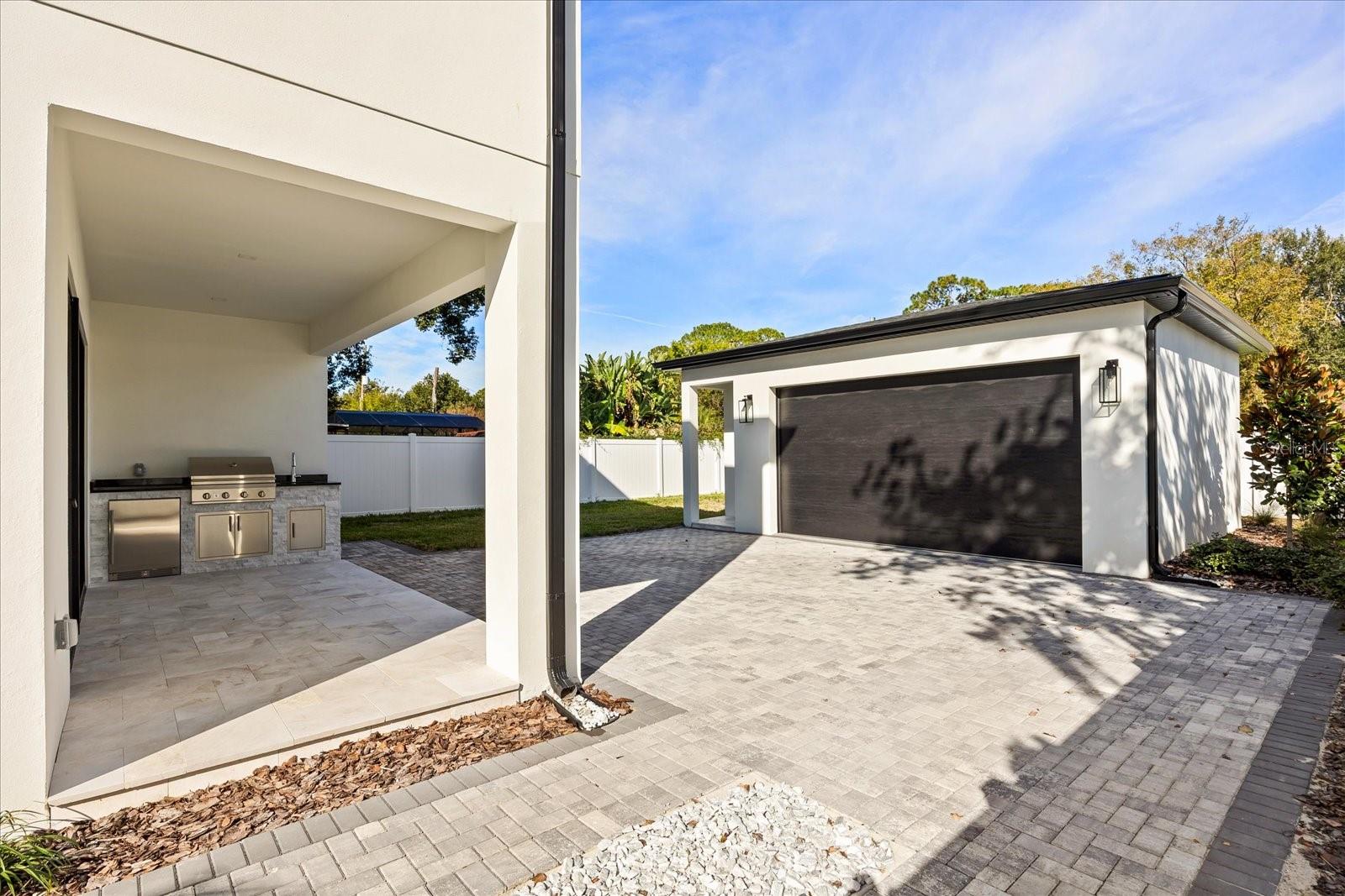 Image 41 of 45 For 803 Yates Street