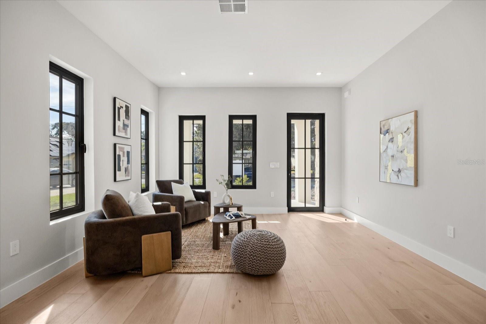 Image 5 of 45 For 803 Yates Street