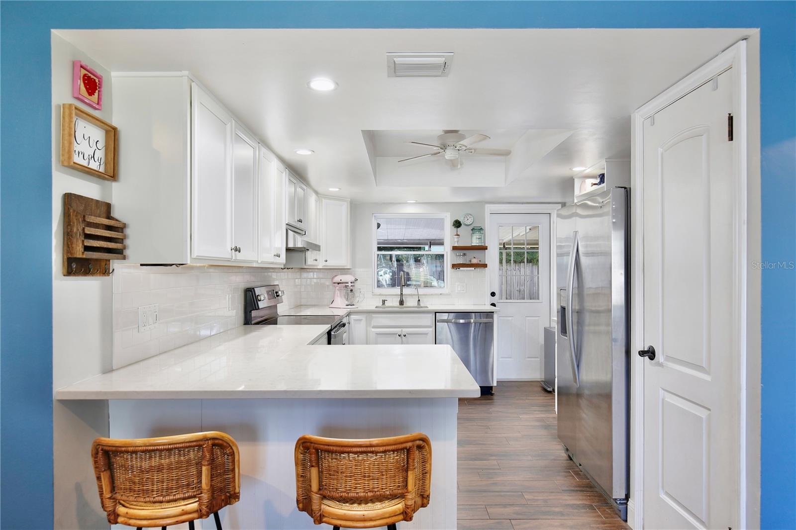 Image 11 of 39 For 514 Oakwood Court