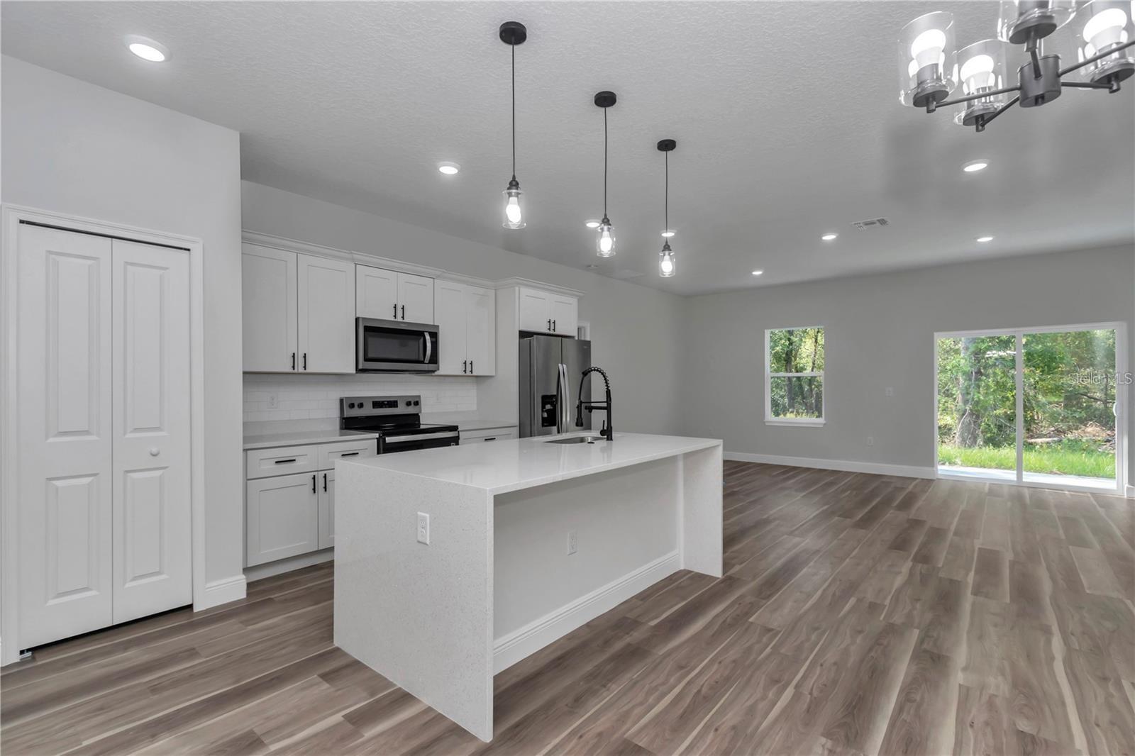 Image 21 of 46 For 42 Stockel Lane