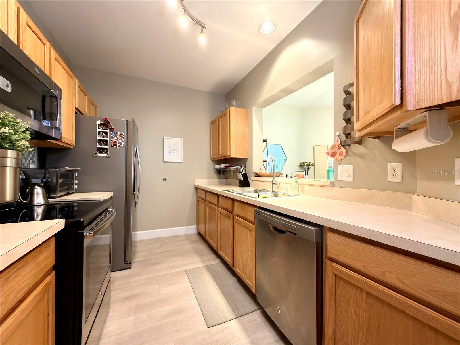 Image 10 of 43 For 4865 Cypress Woods Drive 2302