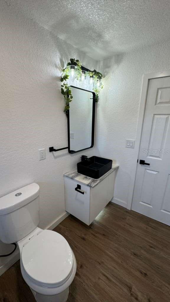 Image 24 of 50 For 1118 Linebaugh Avenue