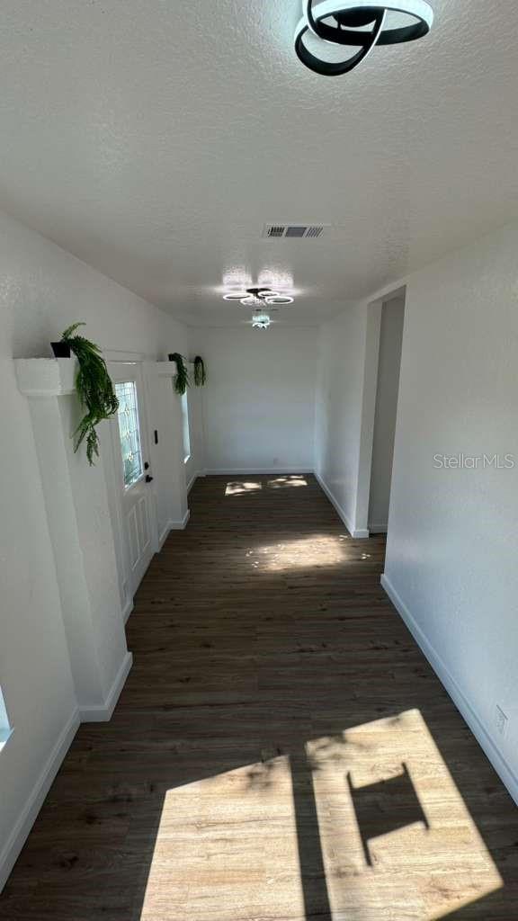 Image 28 of 50 For 1118 Linebaugh Avenue