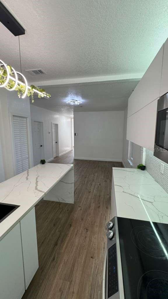 Image 30 of 50 For 1118 Linebaugh Avenue