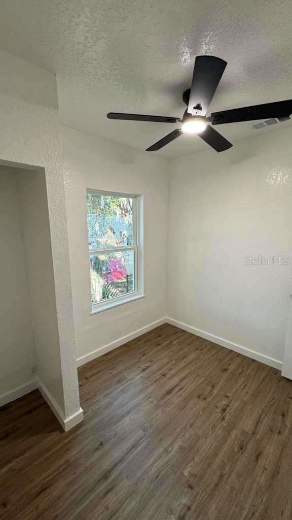 Image 34 of 50 For 1118 Linebaugh Avenue