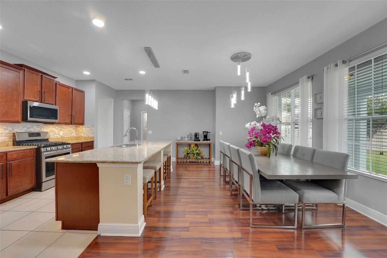 Image 24 of 74 For 14505 Breakwater Way