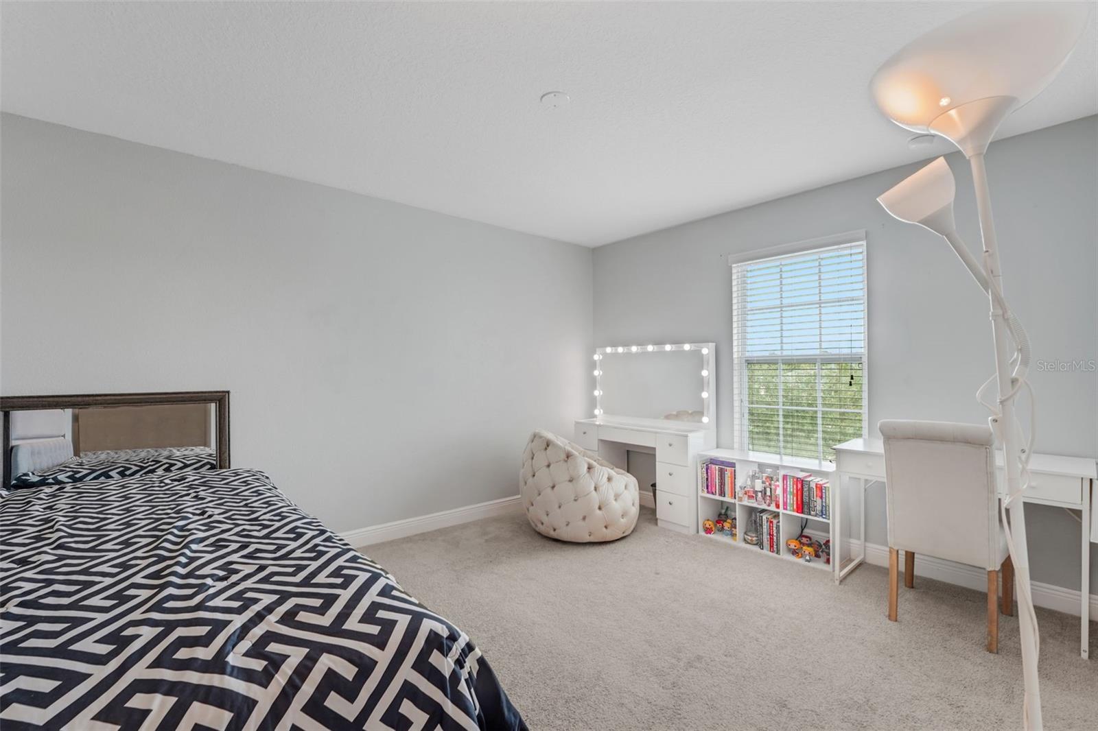 Image 44 of 74 For 14505 Breakwater Way