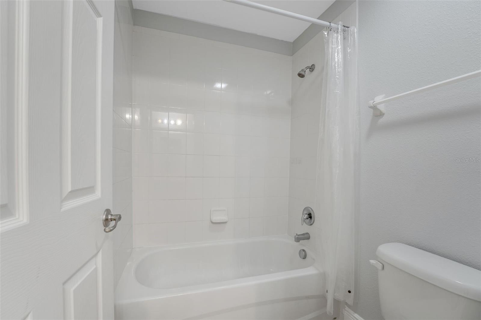 Image 52 of 74 For 14505 Breakwater Way