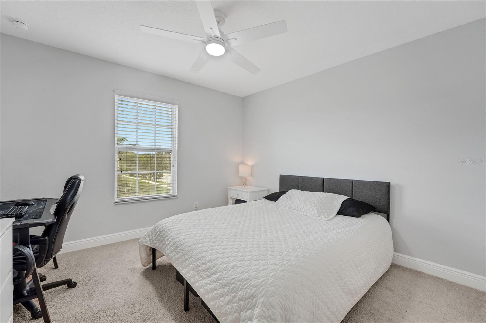 Image 54 of 74 For 14505 Breakwater Way